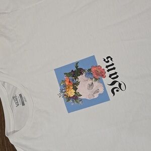 VANS MENS WHITE GRAPHIC TSHIRT.   #6893